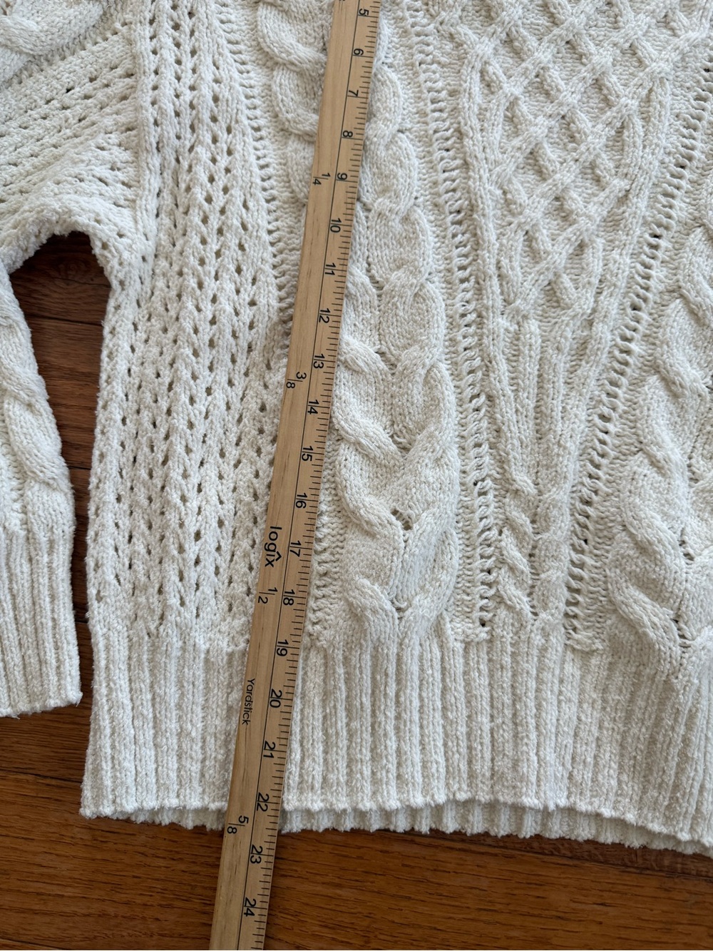 Abercrombie Fitch NWT Sz Small Textural Stitch Cable Crew Knit Sweater Cream - Picture 6 of 7